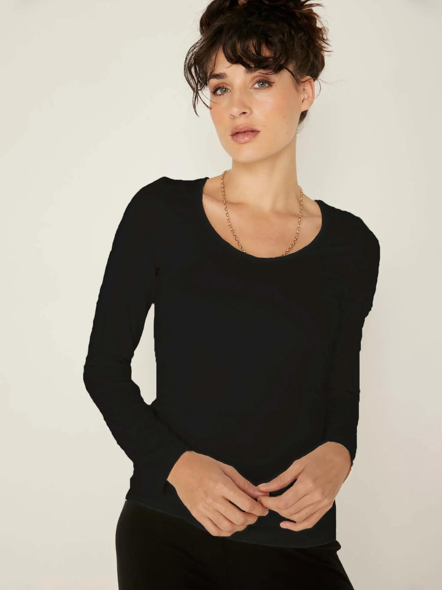 Bamboo V Neck L/S Tee - Black