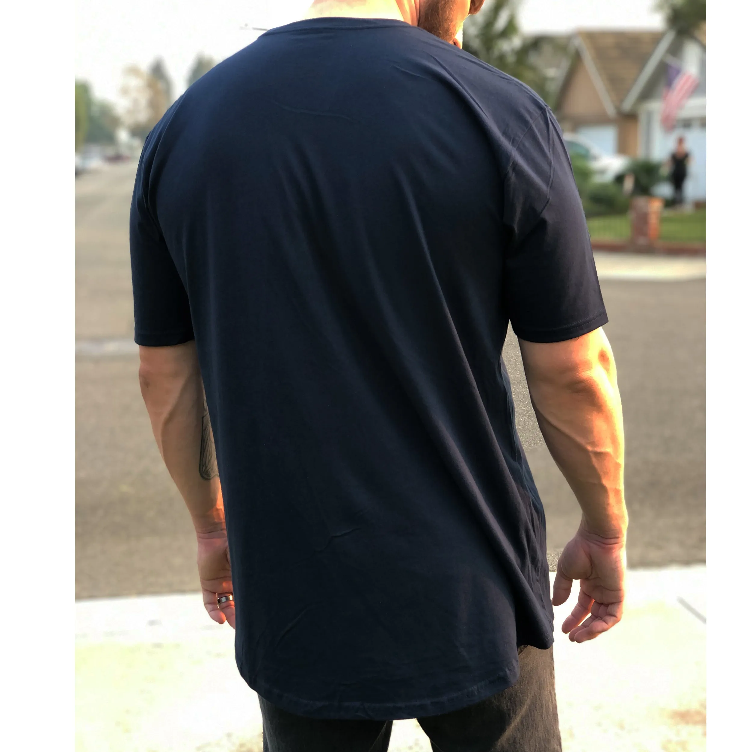 Mens Scoop Tee | HM Marquee | Navy