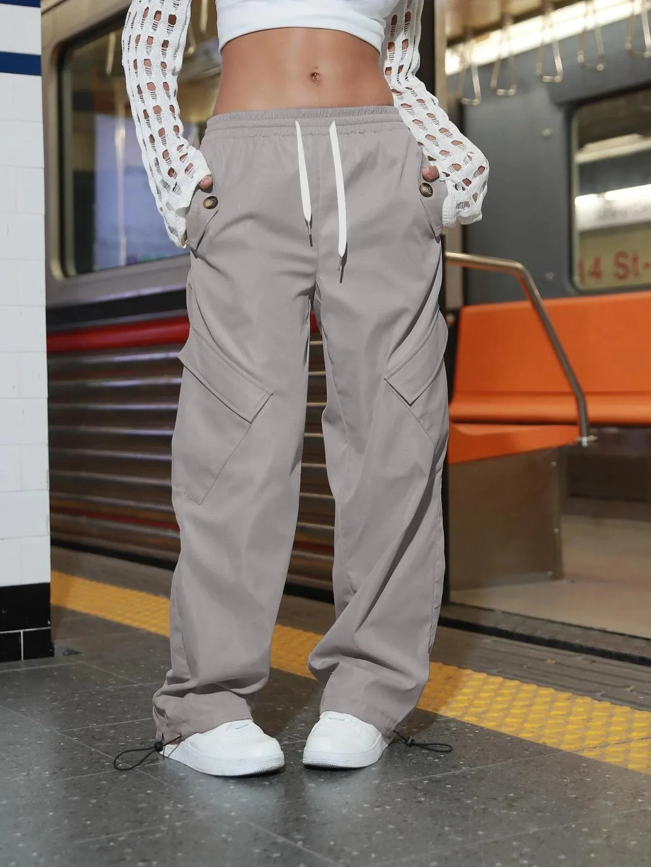 Versatile Flap Pocket Parachute Pants