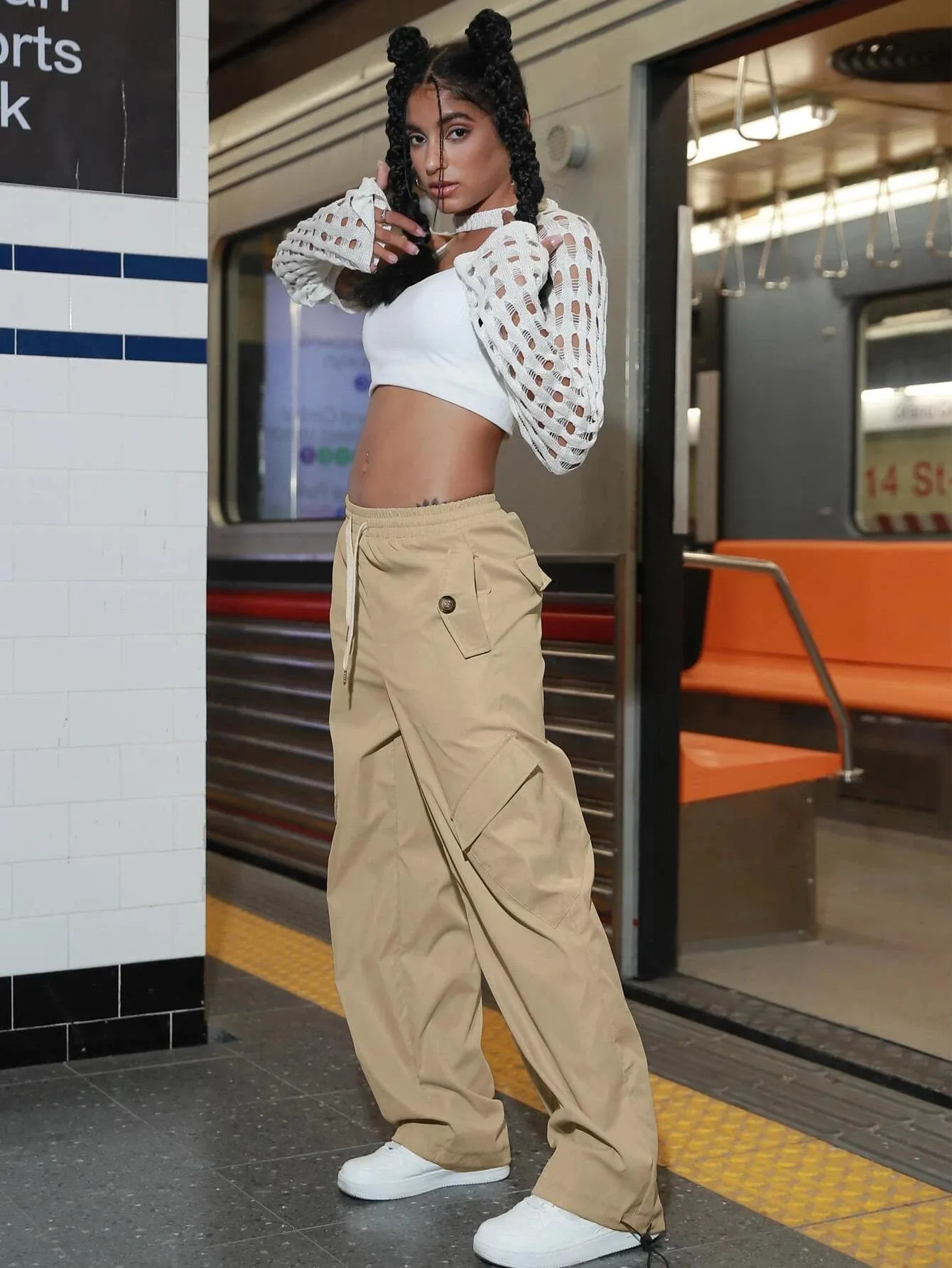 Versatile Flap Pocket Parachute Pants